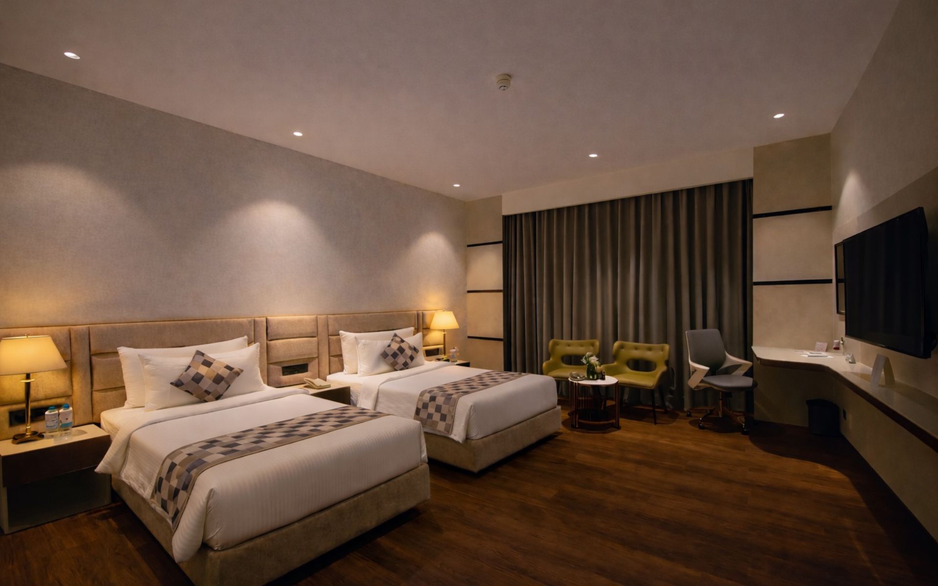 Premium Twin Room gallery image