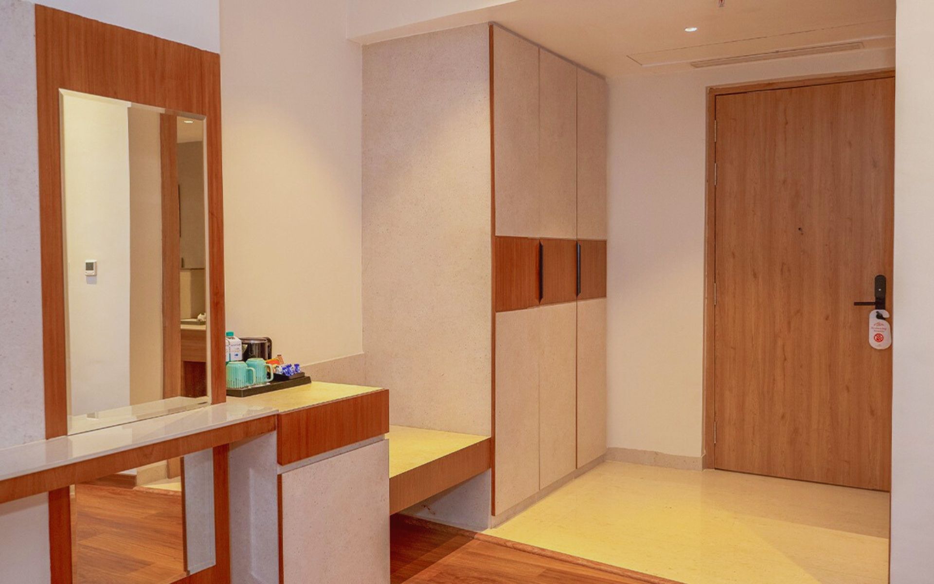 Premium Twin Room - 2 gallery image