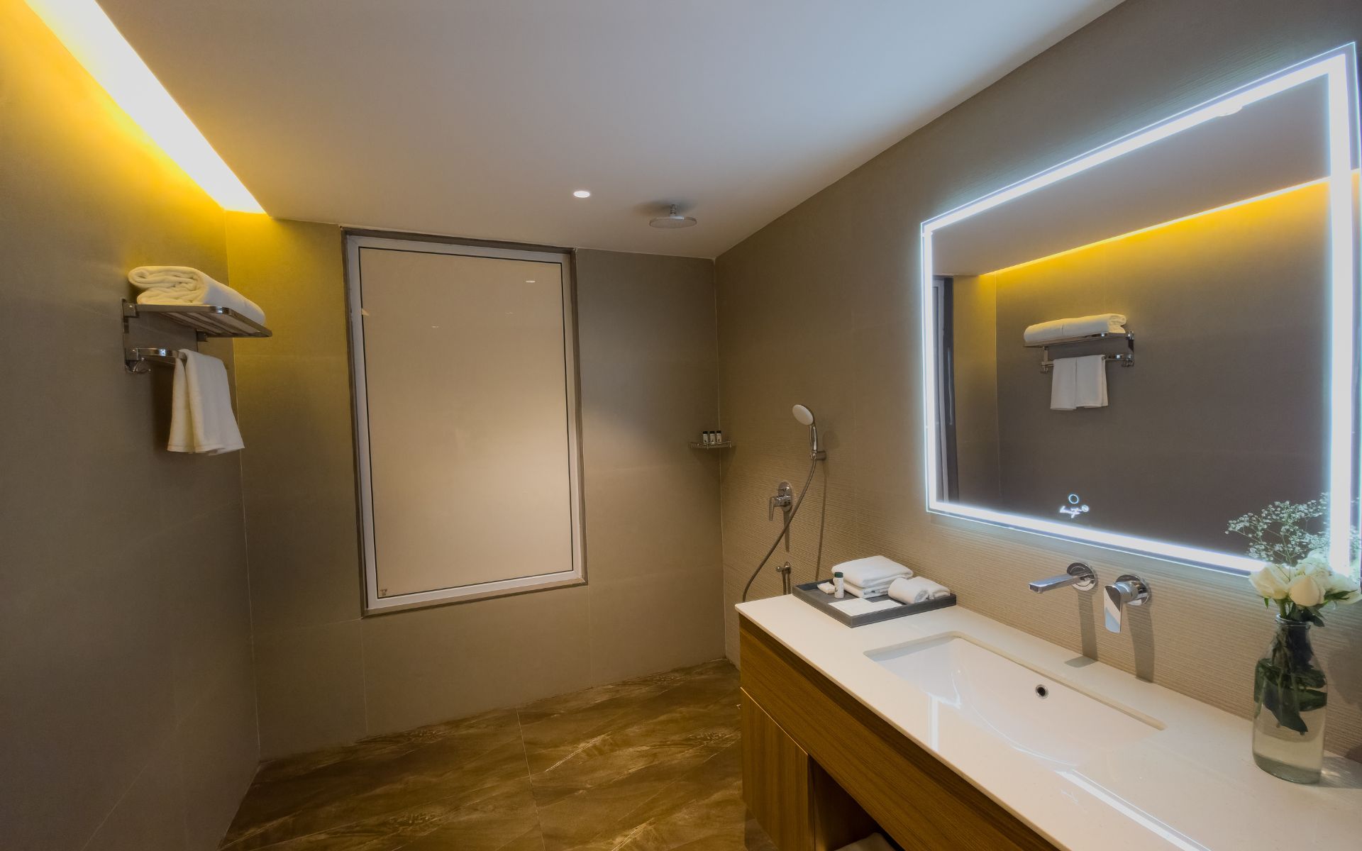 Premium Family Room - 3 gallery image